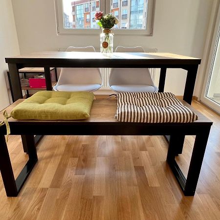 Sara'S Apartment Cozy And Close To Center With Private Parking Skopie Exterior foto